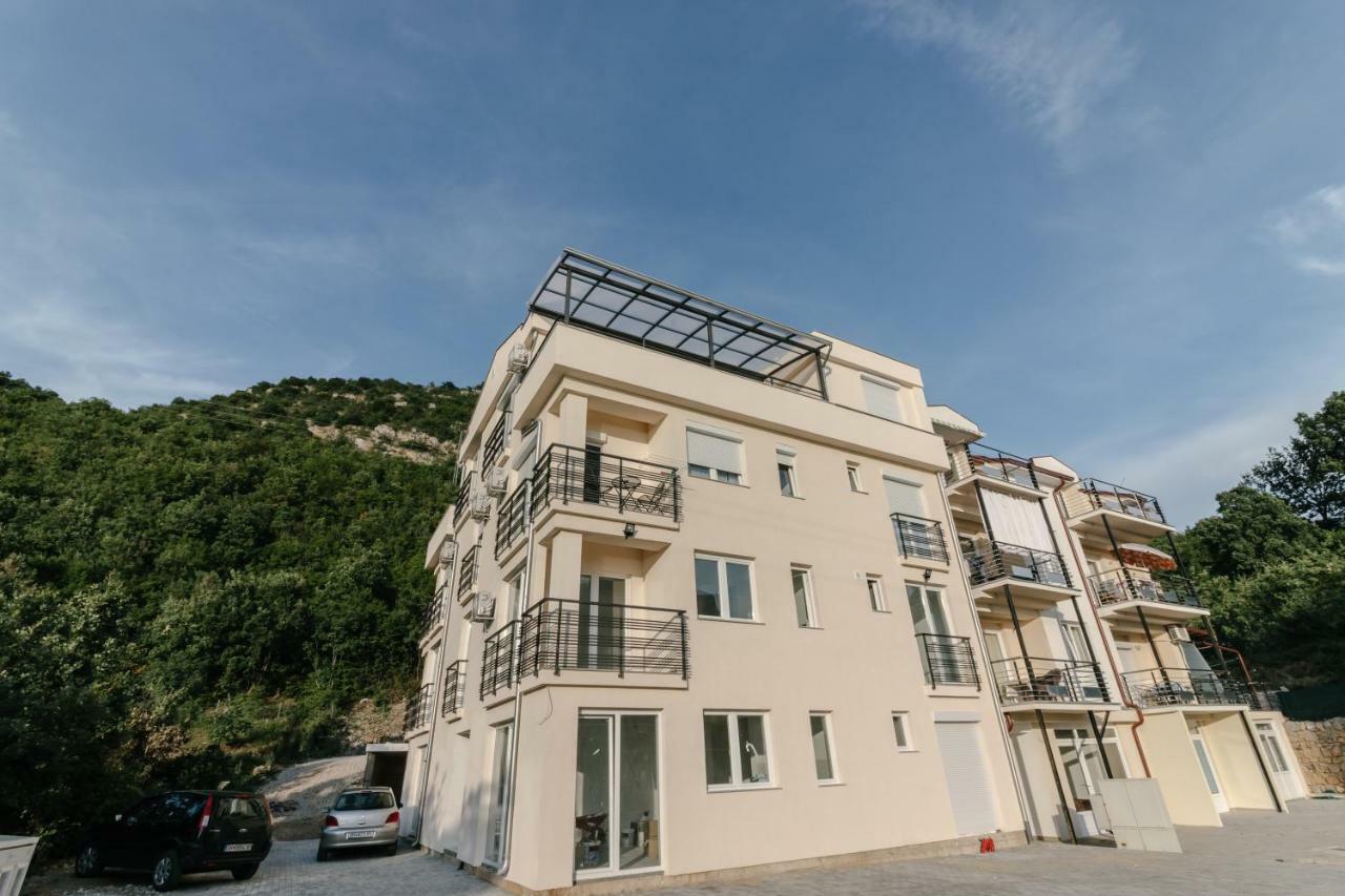 Apartments Lakeside Elesec Ohrid Exterior photo